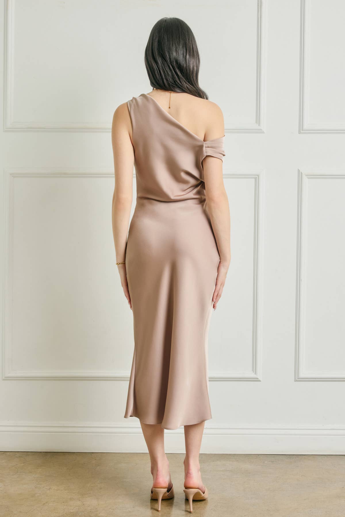 Dull Satin Off-The-Shoulder Ruched Midi Dress